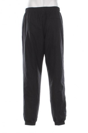 Pantaloni trening de bărbați Nike, Mărime M, Culoare Negru, Preț 152,99 Lei