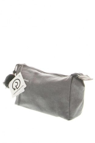 Kosmetyczka Unbranded, Kolor Szary, Cena 32,99 zł