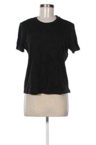 Piżama
 Calvin Klein, Rozmiar S, Kolor Czarny, Cena 209,99 zł