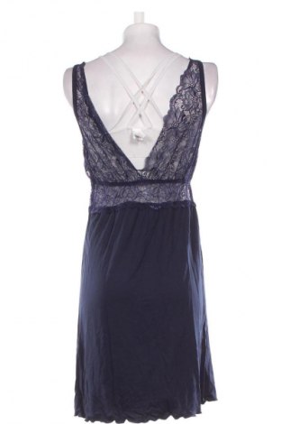 Piżama
 Dkaren, Rozmiar L, Kolor Niebieski, Cena 267,99 zł