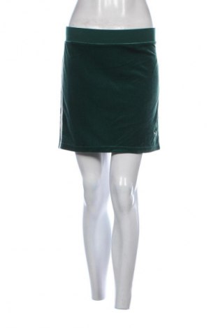 Пола Adidas, Размер L, Цвят Зелен, Цена 38,99 лв.