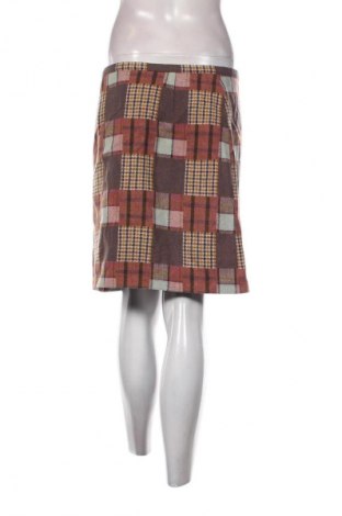 Пола Avoca, Размер M, Цвят Многоцветен, Цена 7,99 лв.