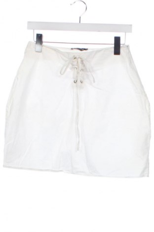 Rock Bershka, Größe XS, Farbe Weiß, Preis € 9,99