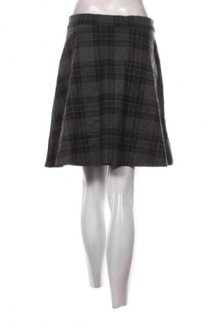 Sukně C&A, Velikost M, Barva Vícebarevné, Cena  69,00 Kč