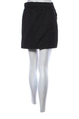 Spódnica Chicoree, Rozmiar S, Kolor Czarny, Cena 43,68 zł