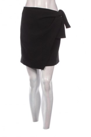 Пола Cubus, Размер S, Цвят Черен, Цена 8,99 лв.