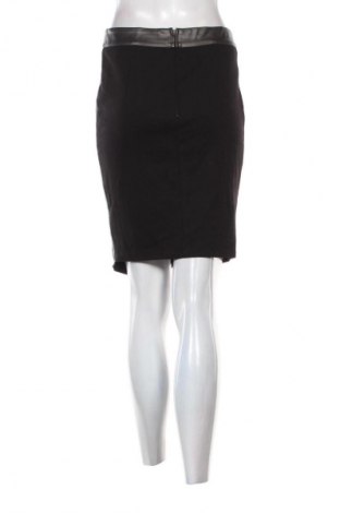 Пола Eksept, Размер M, Цвят Черен, Цена 16,99 лв.