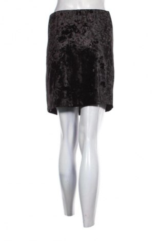 Пола Esmara, Размер L, Цвят Черен, Цена 19,00 лв.