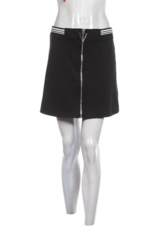 Пола Fb Sister, Размер M, Цвят Черен, Цена 19,55 лв.