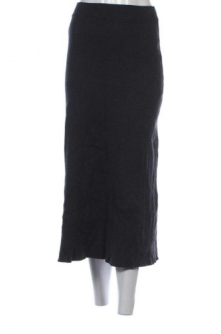 Sukně GU, Velikost S, Barva Šedá, Cena  319,00 Kč