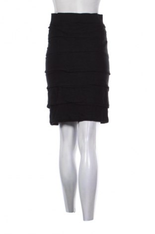 Пола Hoss Intropia, Размер S, Цвят Черен, Цена 55,00 лв.