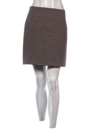 Пола Hugo Boss, Размер M, Цвят Многоцветен, Цена 81,99 лв.