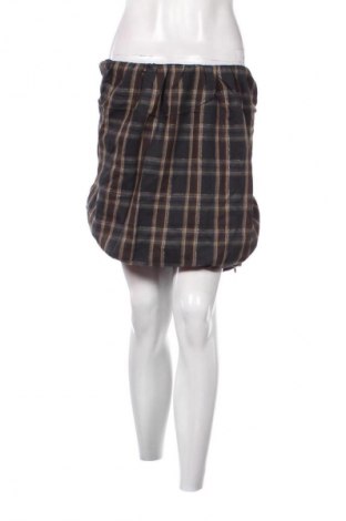 Пола Massimo Dutti, Размер XL, Цвят Многоцветен, Цена 33,99 лв.