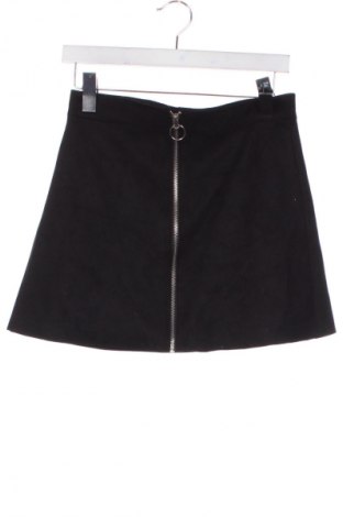 Пола ONLY, Размер XS, Цвят Черен, Цена 17,99 лв.