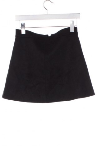 Пола ONLY, Размер XS, Цвят Черен, Цена 17,99 лв.