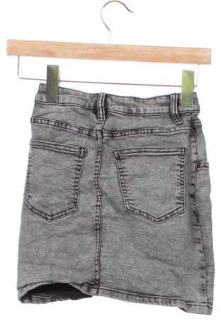 Пола Sinsay, Размер XS, Цвят Сив, Цена 29,00 лв.