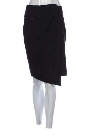 Пола Sisley, Размер M, Цвят Черен, Цена 19,99 лв.