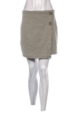 Пола Studio, Размер M, Цвят Многоцветен, Цена 6,99 лв.