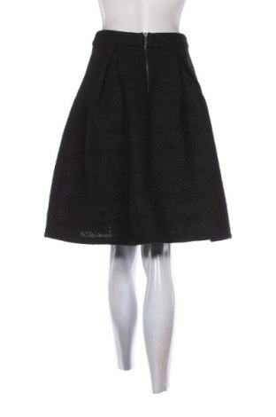 Пола Suite Blanco, Размер S, Цвят Черен, Цена 13,99 лв.