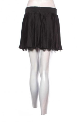 Пола Unbranded, Размер M, Цвят Черен, Цена 12,99 лв.