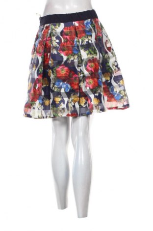 Пола Unbranded, Размер S, Цвят Многоцветен, Цена 15,99 лв.