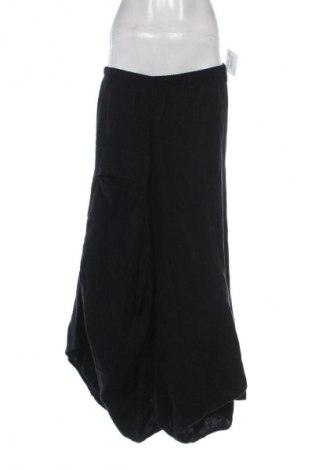 Пола Unbranded, Размер M, Цвят Черен, Цена 23,00 лв.