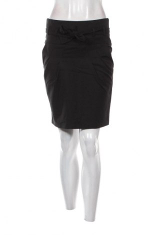 Пола Victory, Размер M, Цвят Черен, Цена 19,55 лв.