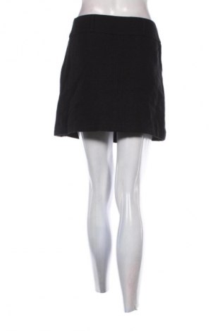 Пола Yessica, Размер S, Цвят Черен, Цена 10,99 лв.