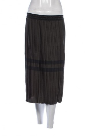 Пола Zara, Размер S, Цвят Зелен, Цена 27,00 лв.