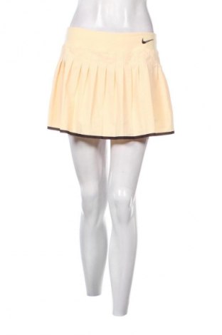 Пола-панталон Nike, Размер M, Цвят Жълт, Цена 43,99 лв.