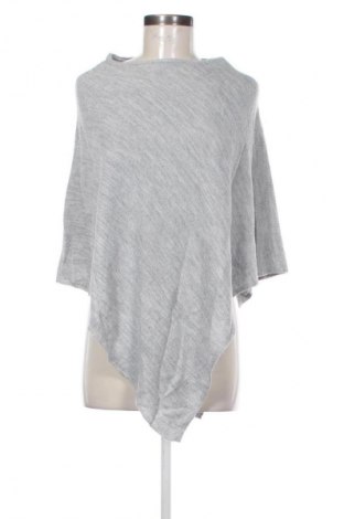 Pončo  C&A, Veľkosť M, Farba Sivá, Cena  14,95 €