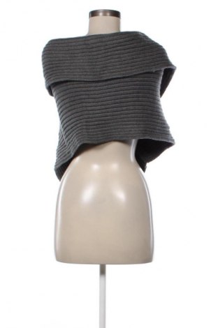 Пончо Unbranded, Размер M, Цвят Сив, Цена 14,99 лв.