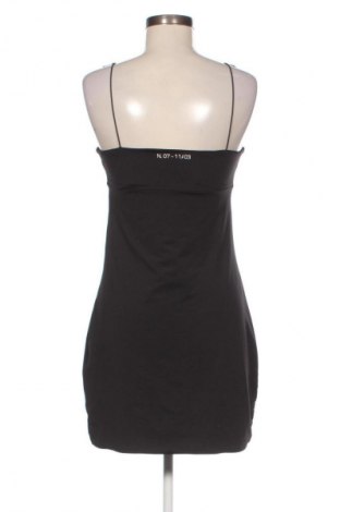 Рокля 11/03 for ABOUT YOU, Размер M, Цвят Черен, Цена 31,99 лв.