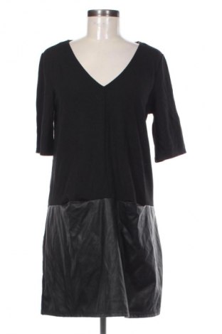 Рокля ASOS, Размер M, Цвят Черен, Цена 10,99 лв.