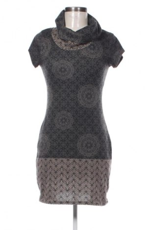 Rochie Aiki Keylook, Mărime M, Culoare Multicolor, Preț 102,89 Lei