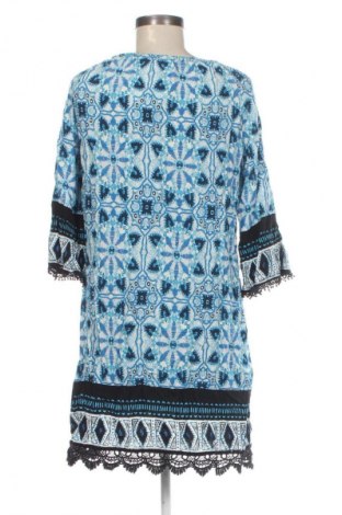 Kleid Apricot, Größe M, Farbe Mehrfarbig, Preis 31,99 €