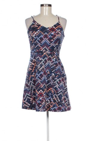 Рокля Banana Republic, Размер XS, Цвят Многоцветен, Цена 82,00 лв.