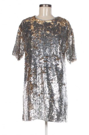 Sukienka Bershka, Rozmiar S, Kolor Srebrzysty, Cena 55,99 zł