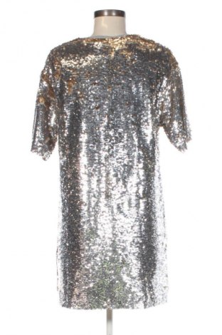 Sukienka Bershka, Rozmiar S, Kolor Srebrzysty, Cena 55,99 zł