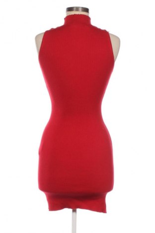 Rochie Bershka, Mărime S, Culoare Roșu, Preț 164,63 Lei