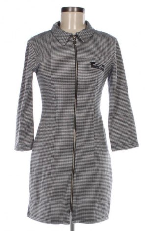 Šaty  Bershka, Velikost L, Barva Vícebarevné, Cena  359,00 Kč