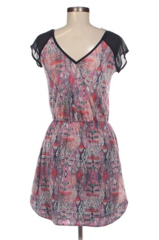 Kleid Bershka, Größe M, Farbe Mehrfarbig, Preis 15,99 €