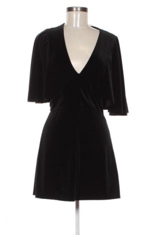 Рокля Bershka, Размер L, Цвят Черен, Цена 39,00 лв.