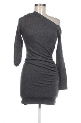 Sukienka Bershka, Rozmiar M, Kolor Szary, Cena 15,99 zł