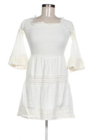 Rochie Bershka, Mărime L, Culoare Alb, Preț 163,16 Lei