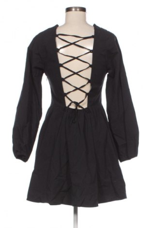Φόρεμα Bershka, Μέγεθος M, Χρώμα Μαύρο, Τιμή 19,99 €
