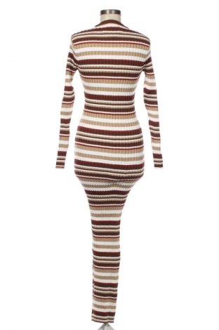 Ruha Boohoo, Méret L, Szín Sokszínű, Ár 6 949 Ft