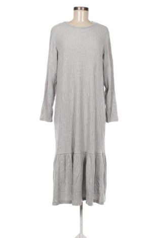 Φόρεμα C&A, Μέγεθος XL, Χρώμα Γκρί, Τιμή 18,99 €