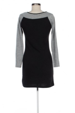 Šaty  CWK, Velikost M, Barva Vícebarevné, Cena  329,00 Kč