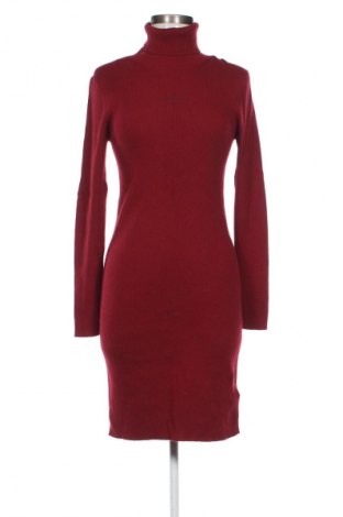 Rochie Calvin Klein Jeans, Mărime S, Culoare Roșu, Preț 197,37 Lei